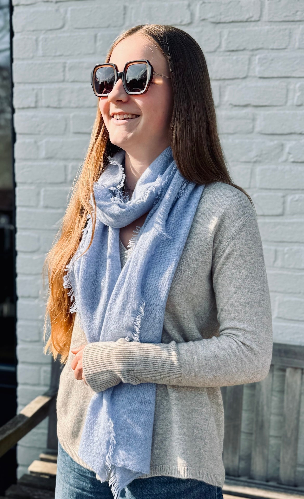 JEANNE cashmere/linen jumper, vee neck