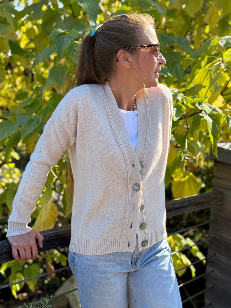 ELENA Geelong cardigan with V neck