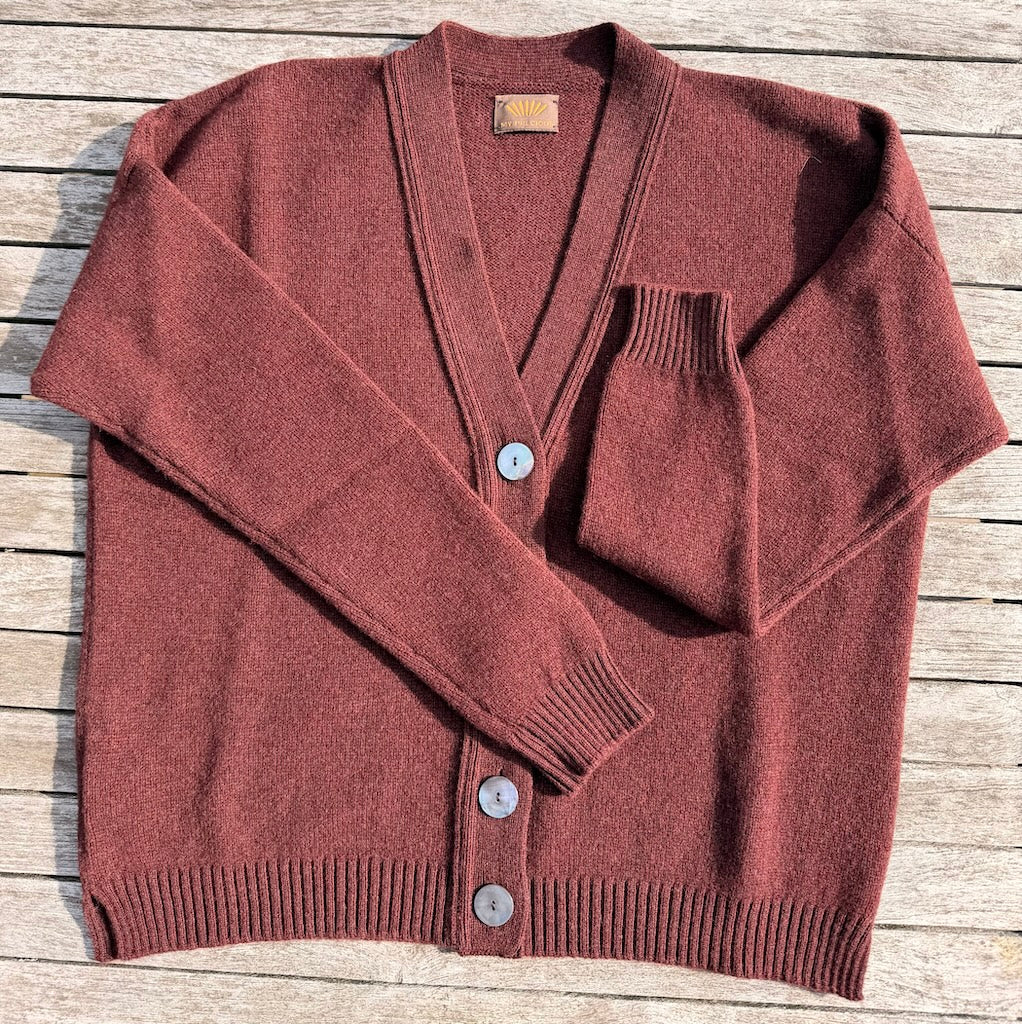 ELENA Geelong cardigan with V neck