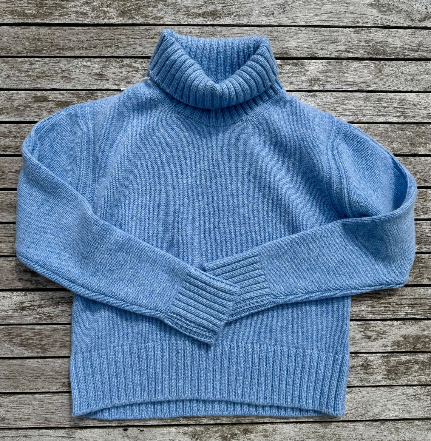 JUNE turtle neck lambswool sweater