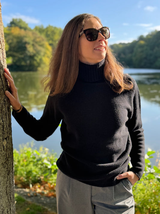 JULIE roll collar sweater
