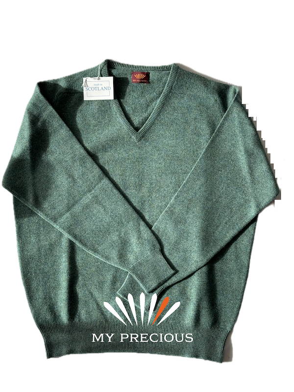 Lambswool V neck green